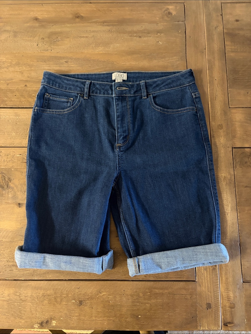 LOGO Jean Shorts